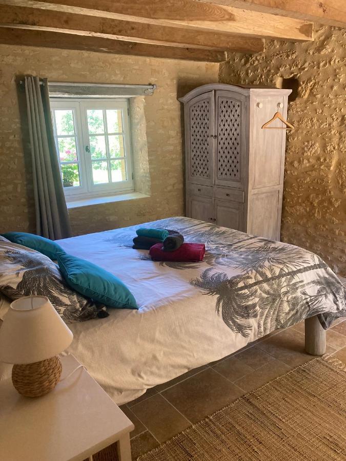 Villa Logis des 4 fées Sainte-Nathalène Esterno foto