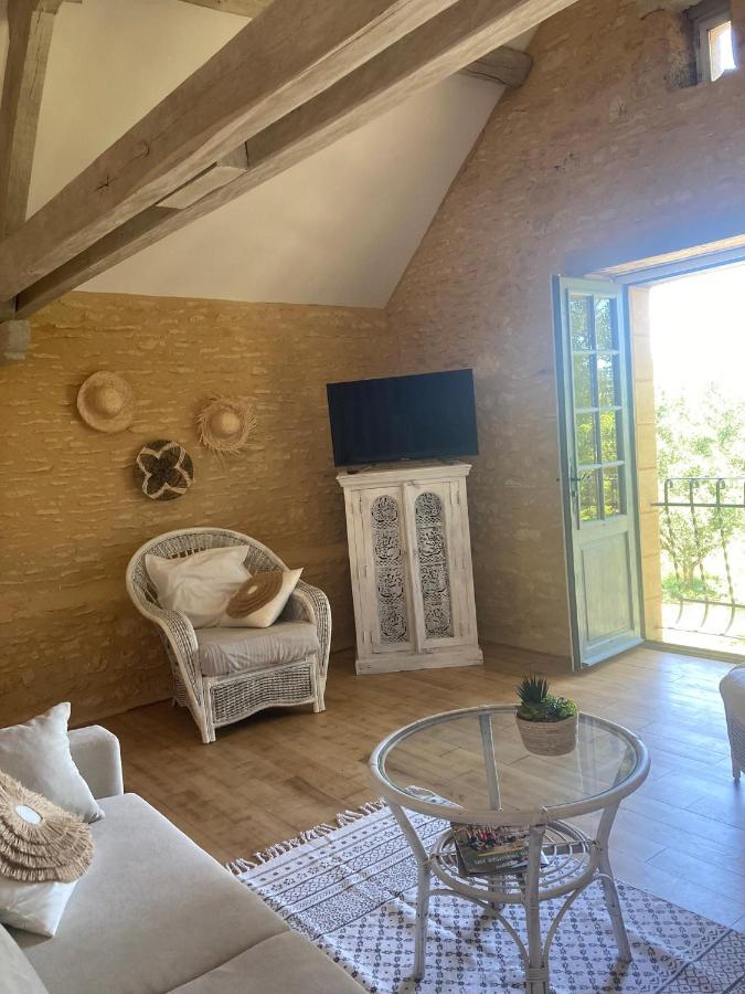 Villa Logis des 4 fées Sainte-Nathalène Esterno foto
